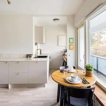 Eastend Pearl - With Great Kitchen - Subway And Shops Near Apartamento