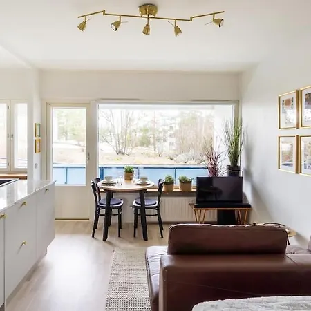 Eastend Pearl - With Great Kitchen - Subway And Shops Near Helsinky